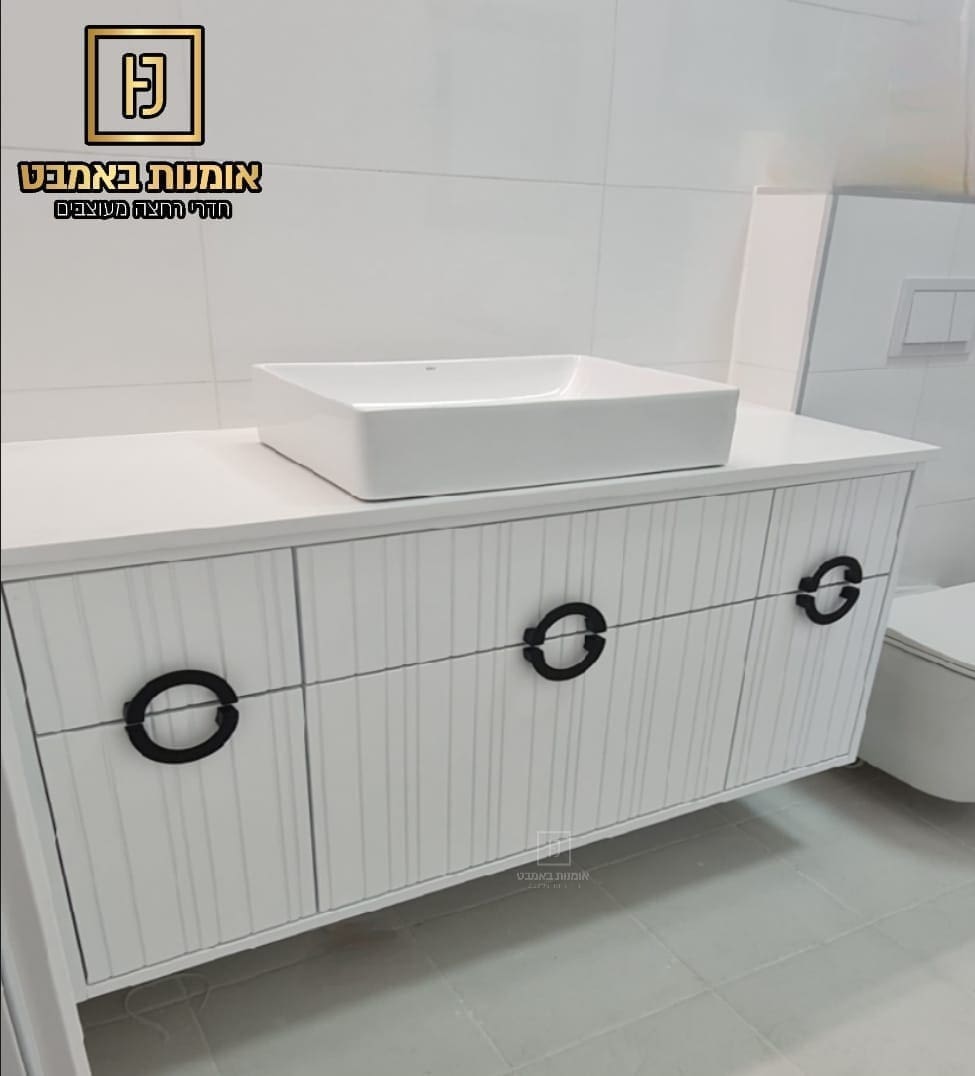 b9671049-aa31-4390-af0f-8b30bf7f82d2